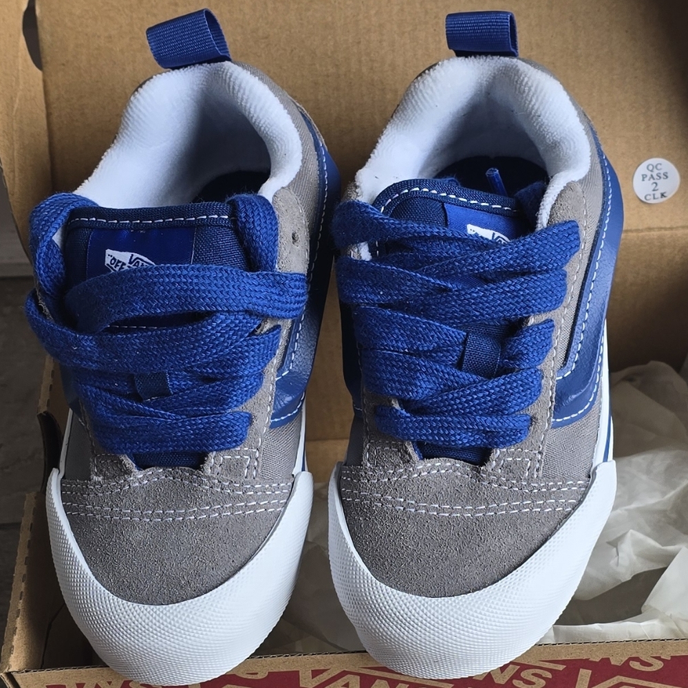 Vans Blue and Gray Sneakers Sporty Classic Design
